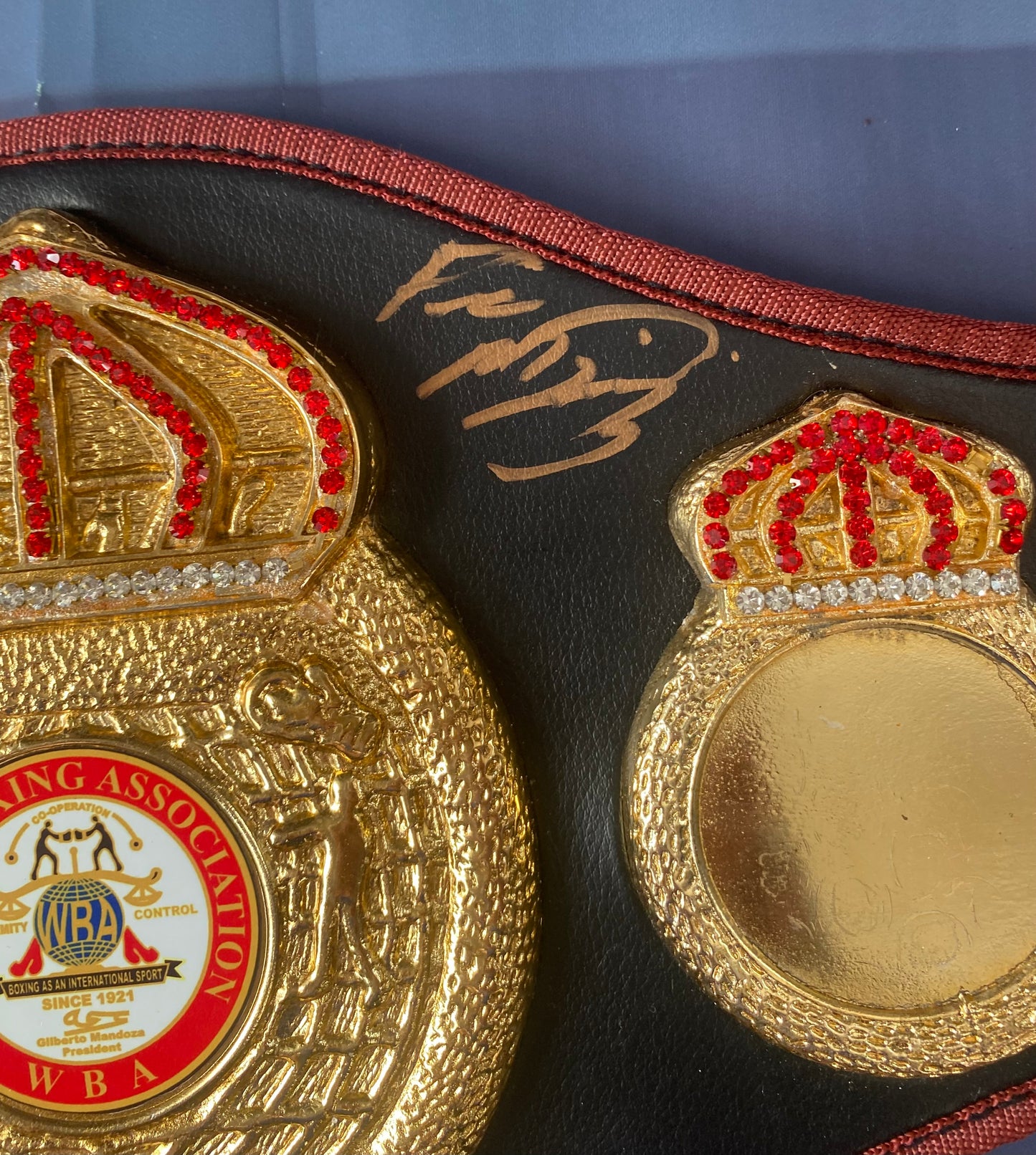 David Avanesyan & Paulie Malignaggi signed WBA replica mini belt