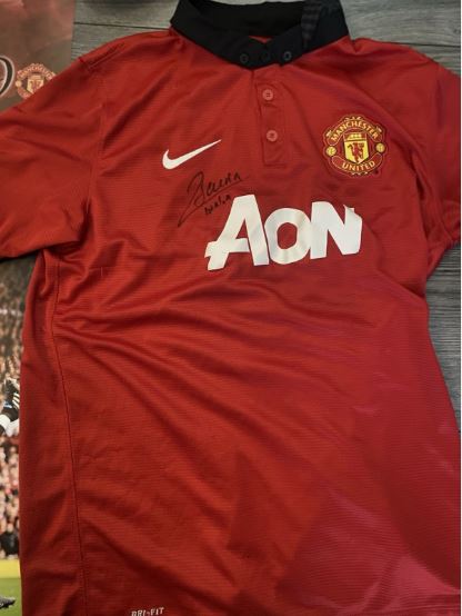 Dimitar Berbatov Signed Manchester United Shirt