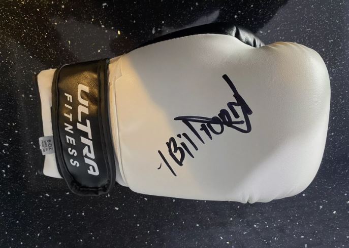 Jadier Herrera signed white boxing glove