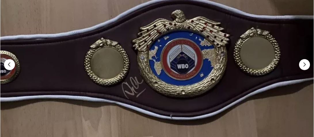 Andy Lee (former WBO world champion) signed mini WBO world title belt