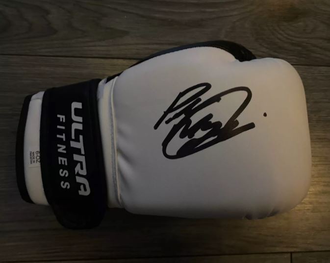 Paulie Malignaggi (former IBF & WBA world champion) white boxing glove