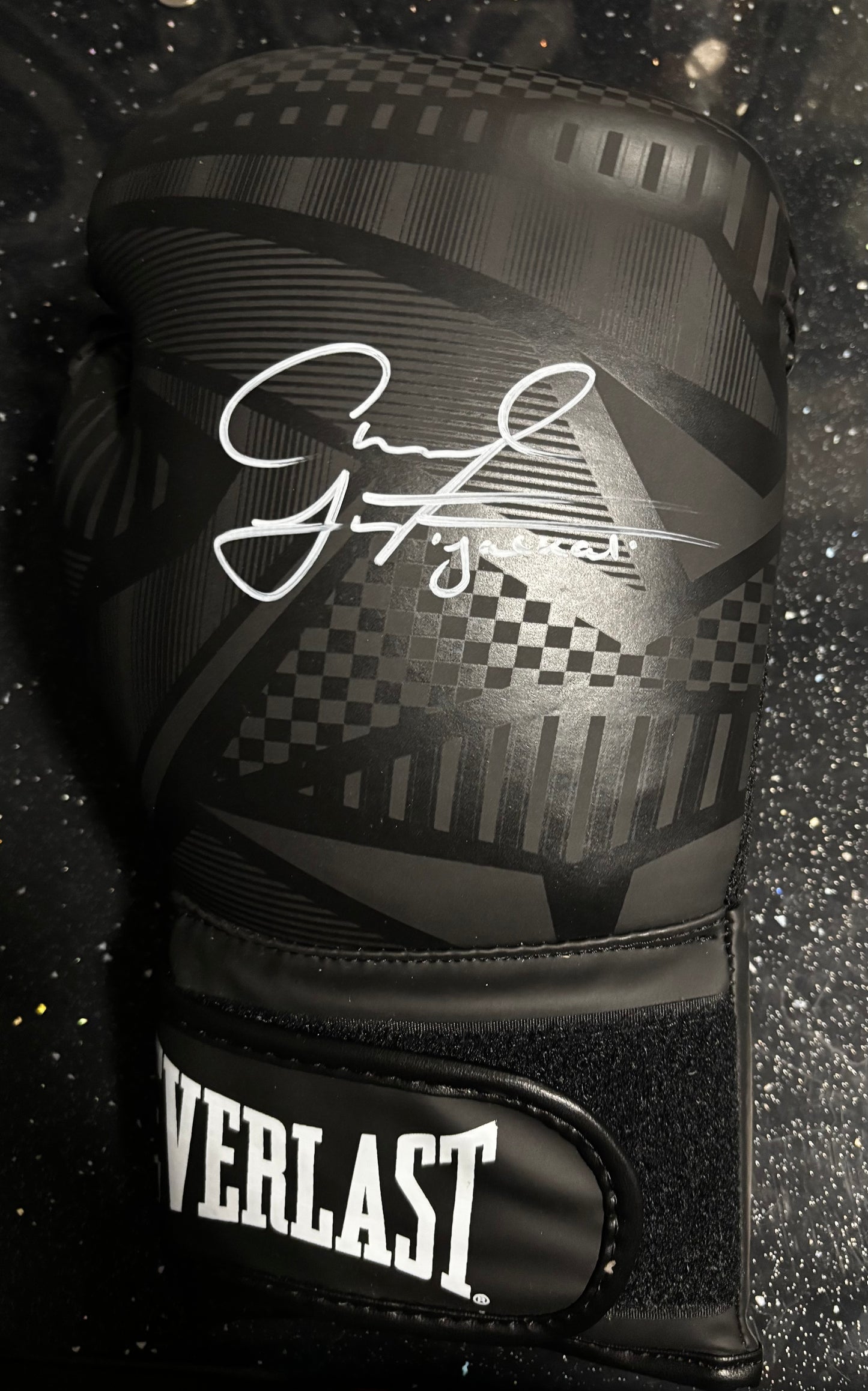 Carl Frampton Signed Everlast Boxing Glove
