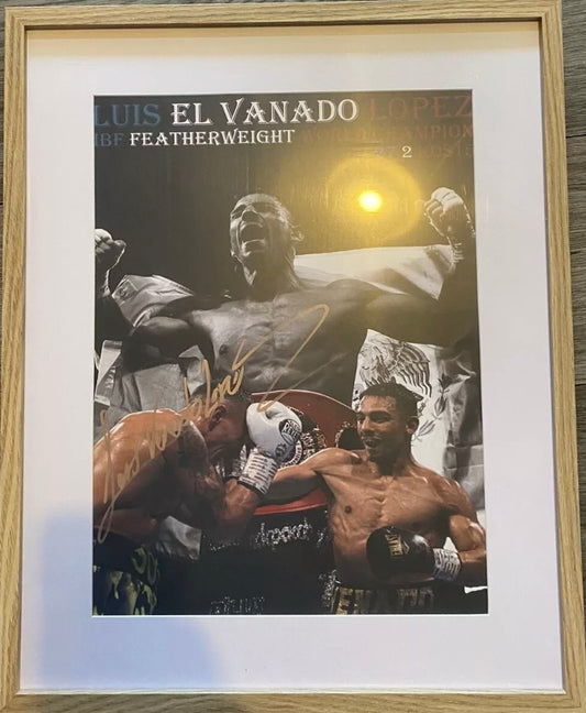 El Venado Luis Alberto Lopez Signed 16x12 Photo Framed