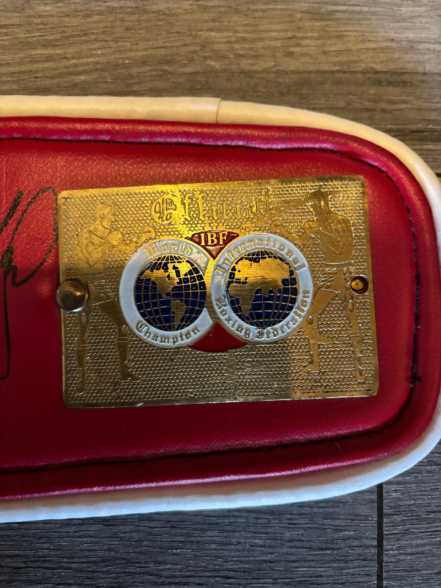 Darren Barker & Terry Marsh signed ibf mini belt (some slight damage)